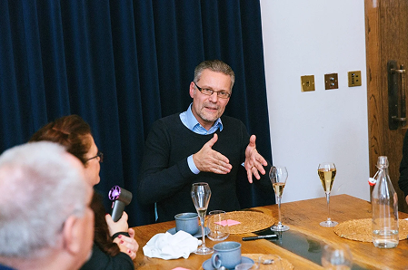 AI and Enago Editing